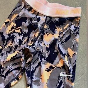 Nike dri fit Purple/Oange Capri pant leggings Girls Medium